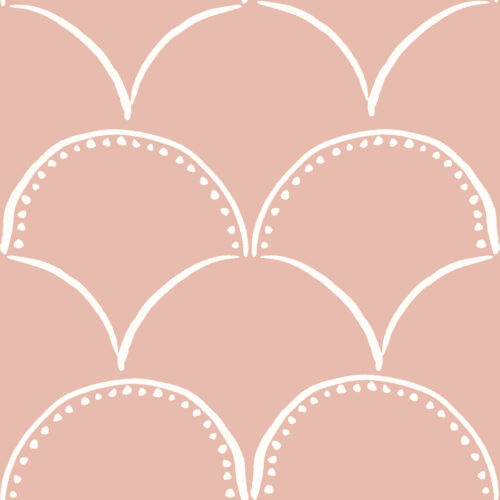 TMM Simple Scallop cream on pink